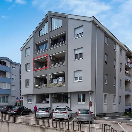 Apartament Marino *