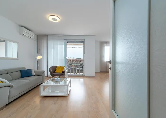 Marino * 特罗吉尔